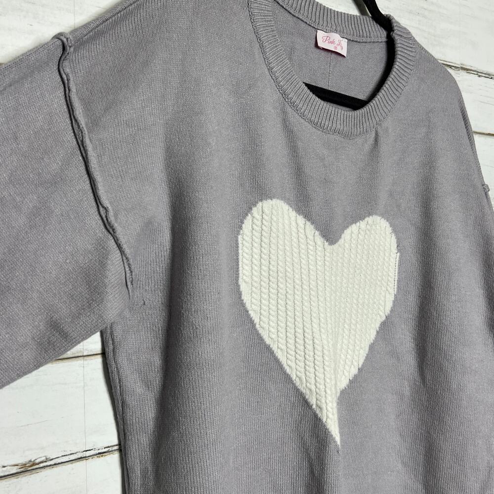 Pink Lily Gray Heart Sweater Oversized Cozy Knit Pullover Size Medium - Picture 9 of 11